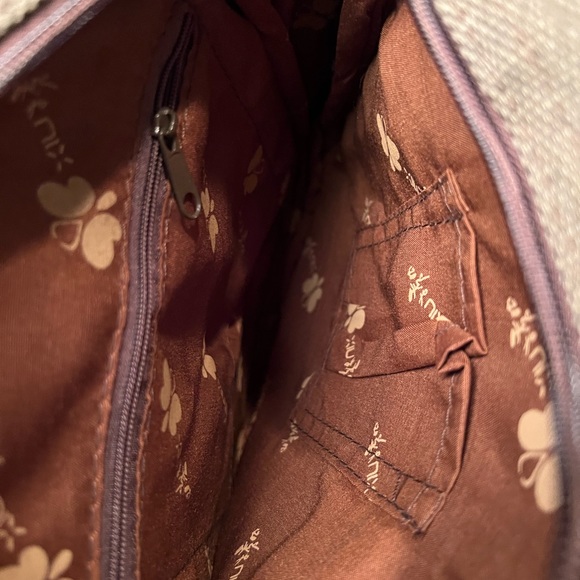 BNWT XIU TOTE STYLE BAG WITH VELCRO FLAP AND 6 POCKETS! - Picture 8 of 8